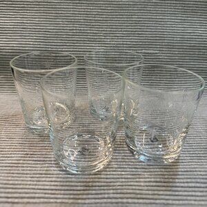 Set of 4 small glasses or candleholders